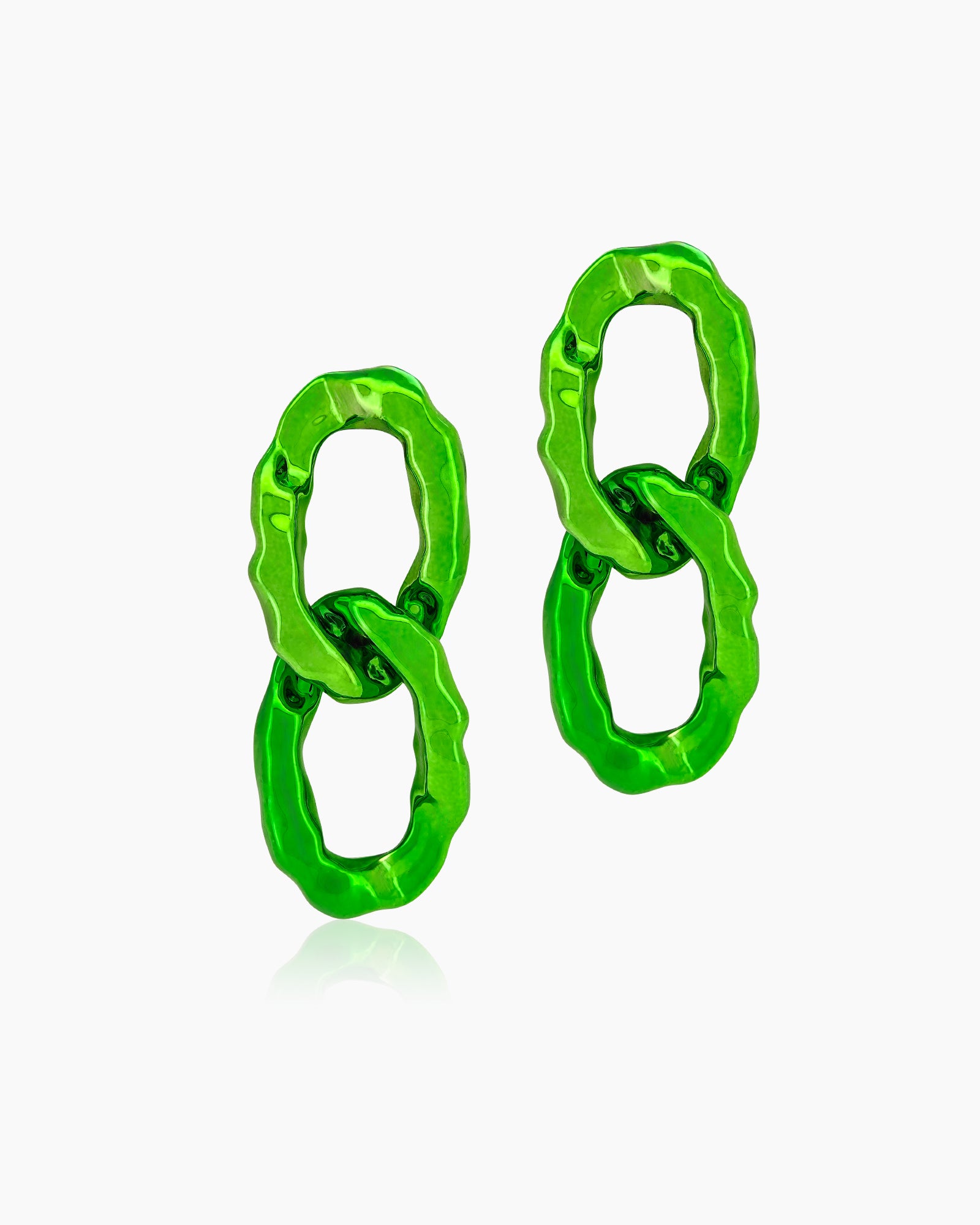 Glamorous green earrings with oversized interlocking links and a high-shine, mirror-like finish