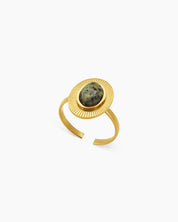 A Green Aventurine adjustable ring with a radiant gold-toned band and fine sunburst detailing