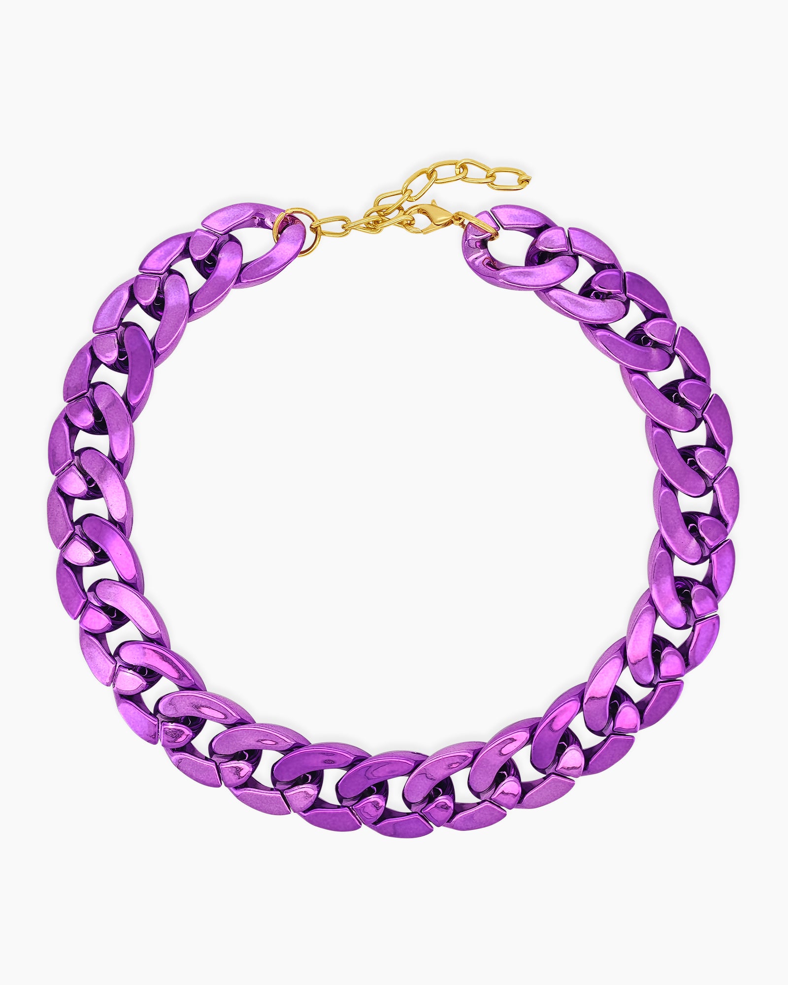 A purple necklace of oversized curb links with a high-gloss metallic finish for an expressive look